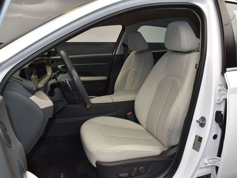 Used 2025 Hyundai Sonata SEL image 9