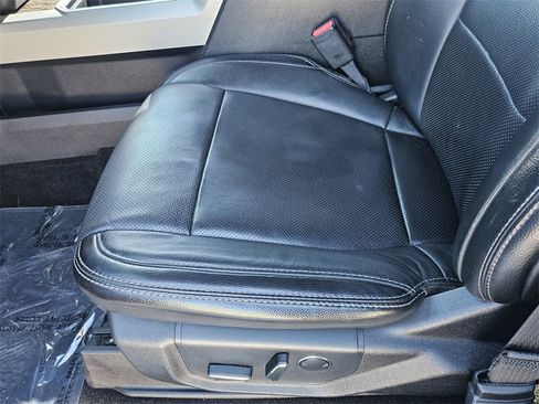 Used 2017 Ford F450 Lariat w/ Lariat Ultimate Package image 13