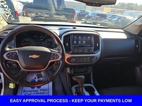 Used 2021 Chevrolet Colorado LT w/ Fleet Safety Package image 12