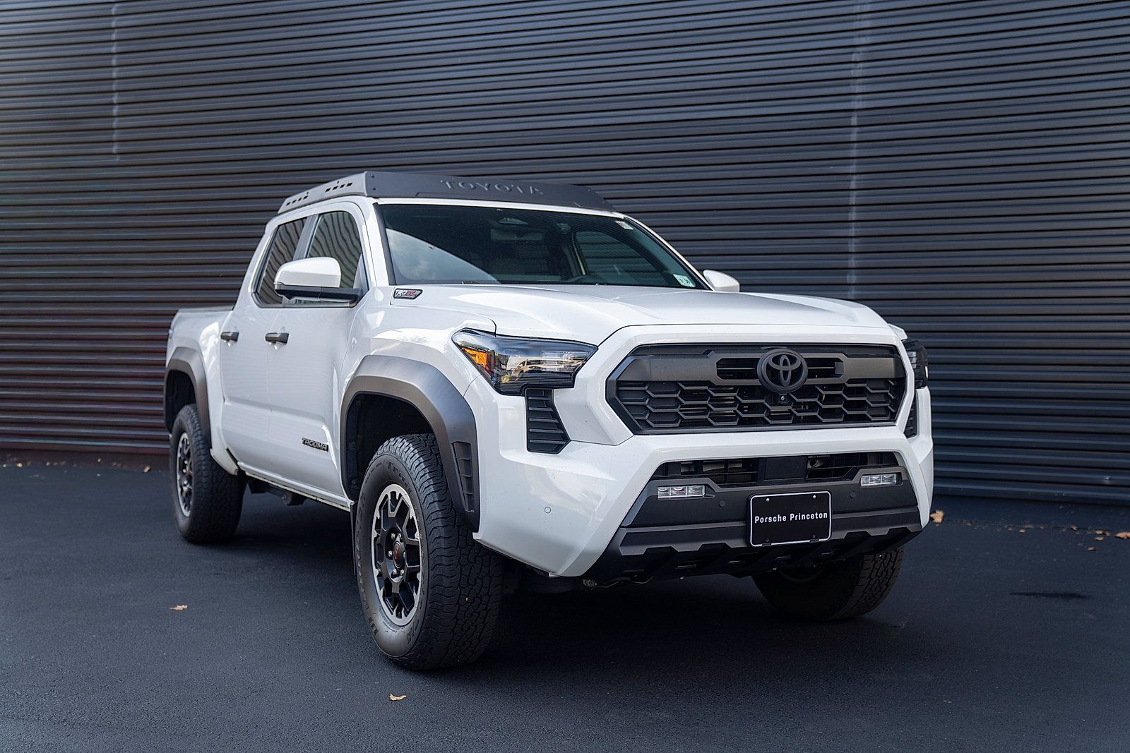Used 2024 Toyota Tacoma TRD Off-Road w/ TRD Off Road Premium Package AWD/4WD image 24