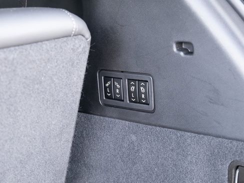 Used 2021 Cadillac XT6 Premium Luxury image 30