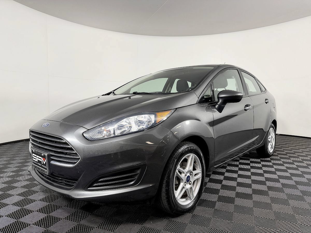 Used 2018 Ford Fiesta SE FWD image 2