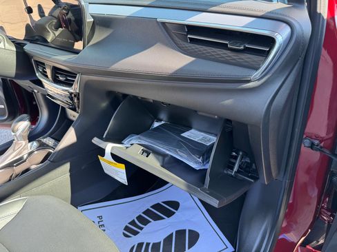 Used 2025 Buick Encore GX Avenir w/ Avenir Technology Package image 29