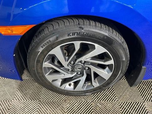 Used 2018 Honda Civic EX image 10