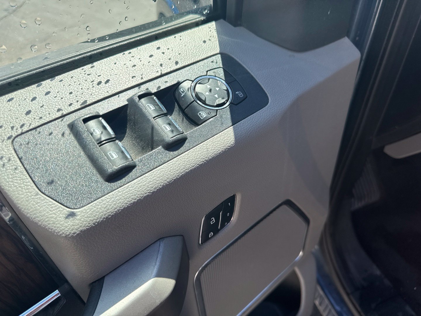 Used 2019 Ford F150 Lariat AWD/4WD image 19