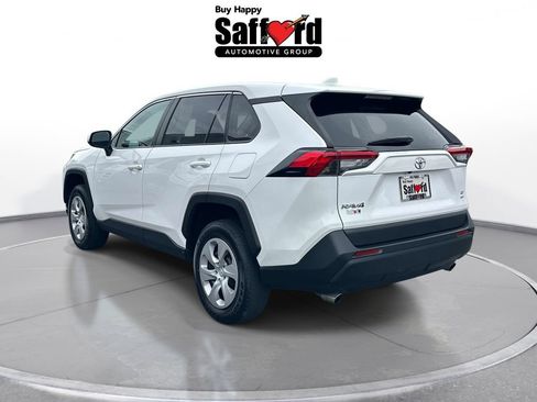 Used 2024 Toyota RAV4 LE AWD/4WD image 5