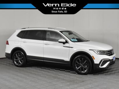 Used 2024 Volkswagen Tiguan SE