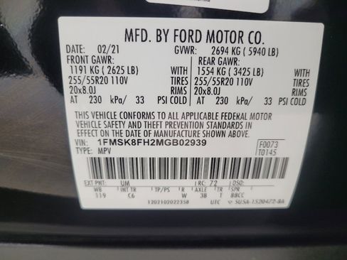 Used 2021 Ford Explorer Limited w/ Equipment Group 301A AWD/4WD image 33