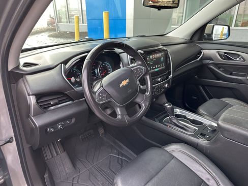 Used 2019 Chevrolet Traverse LT w/ LT Premium Package image 24