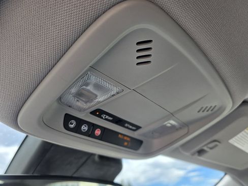 Used 2022 Chevrolet Malibu LT FWD image 21