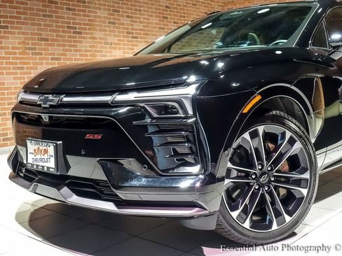 Used 2025 Chevrolet Blazer EV SS AWD/4WD image 3