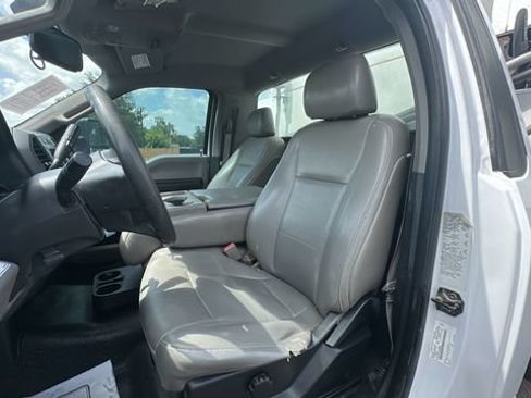 Used 2019 Ford F550 4x4 Regular Cab Super Duty image 19