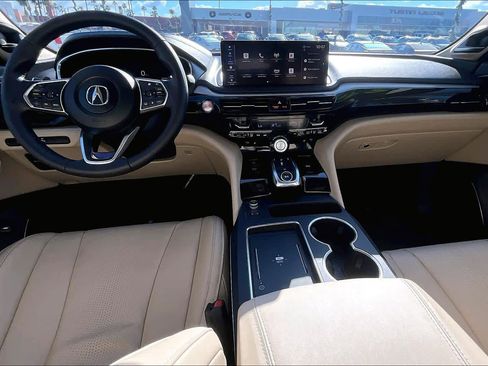 Used 2025 Acura MDX SH-AWD w/ Technology Package image 15