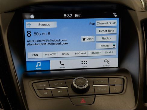 Used 2019 Ford Escape SE image 9