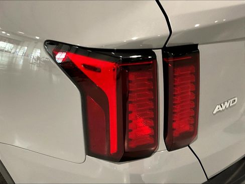 Used 2022 Kia Sorento S AWD/4WD image 23