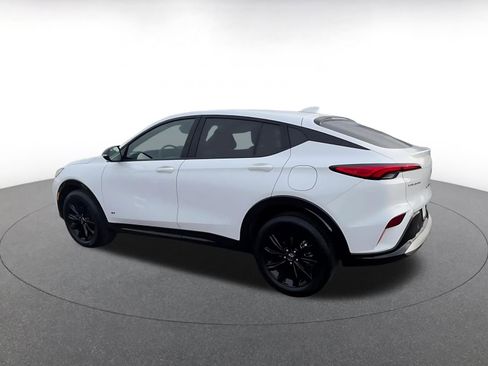 Used 2025 Buick Envista Sport Touring image 10