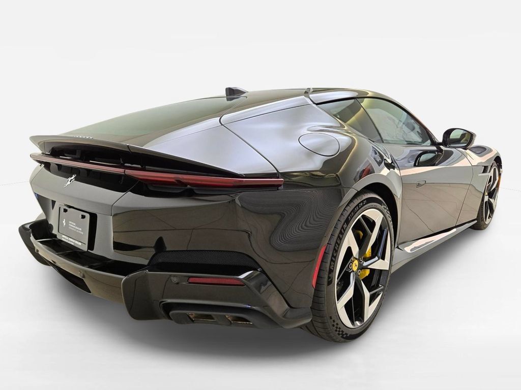 Used 2025 Ferrari 12Cilindri RWD image 7