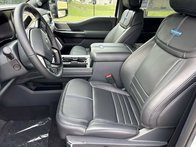 New 2026 Ford F250 Platinum w/ FX4 Off-Road Package AWD/4WD image 23