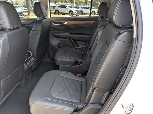 New 2026 Volkswagen Atlas SE image 14
