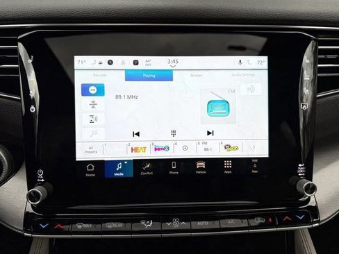 Used 2025 Jeep Wagoneer 4WD w/ Premium Group I image 27