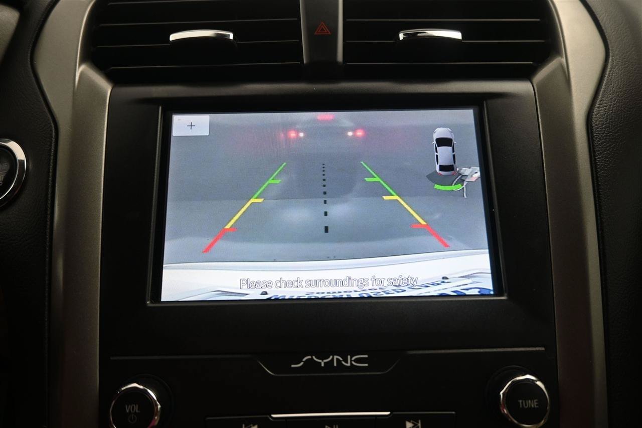 Used 2020 Ford Fusion SEL FWD image 14