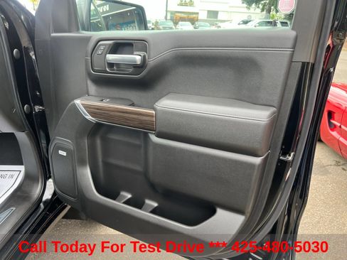 Used 2021 Chevrolet Silverado 1500 LT Trail Boss w/ Convenience Package II AWD/4WD image 34