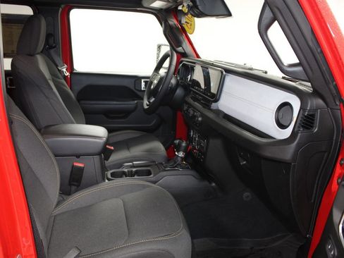 Used 2025 Jeep Wrangler Unlimited Sport S 4xe AWD/4WD image 29