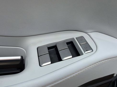 New 2026 Lincoln Navigator L Black Label image 10