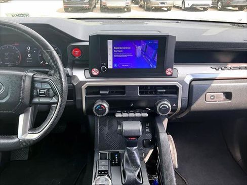 Certified 2024 Toyota Tacoma TRD Off-Road AWD/4WD image 18