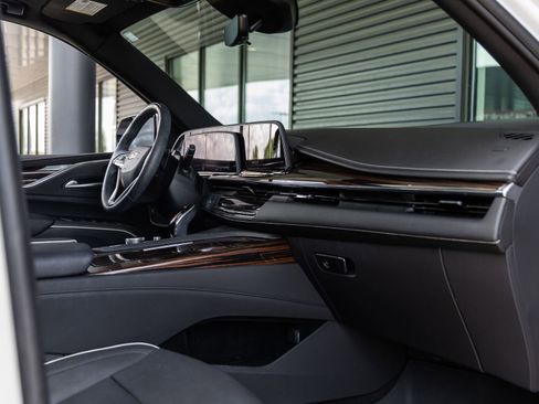 Used 2023 Cadillac Escalade Premium Luxury w/ LPO, Floor Liner Package AWD/4WD image 38