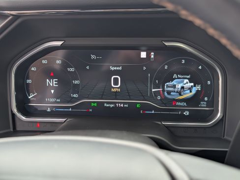 Used 2025 GMC Sierra 2500 AT4 w/ AT4 Premium Plus Package image 18