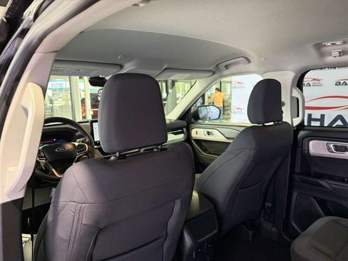 Used 2026 Ford Explorer Active RWD image 35