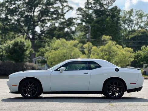 Used 2019 Dodge Challenger SXT w/ Blacktop Package RWD image 8
