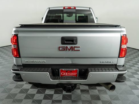 Used 2018 GMC Sierra 2500 Denali w/ Duramax Plus Package AWD/4WD image 5