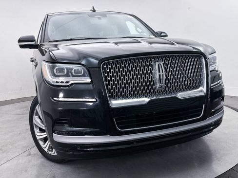 Used 2022 Lincoln Navigator L Reserve AWD/4WD image 10