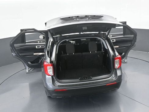 Used 2023 Ford Explorer XLT image 70