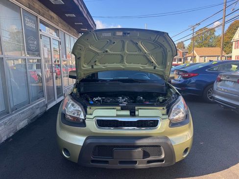Used 2011 Kia Soul + w/ Audio Pkg image 8