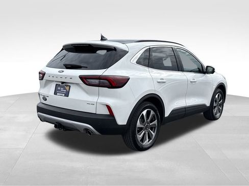 Certified 2025 Ford Escape Platinum w/ Premium Technology Package image 6