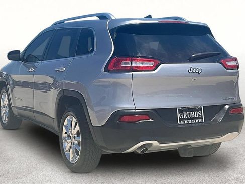 Used 2016 Jeep Cherokee Limited FWD image 15
