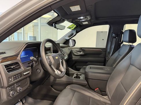 Used 2024 Chevrolet Tahoe Premier image 8