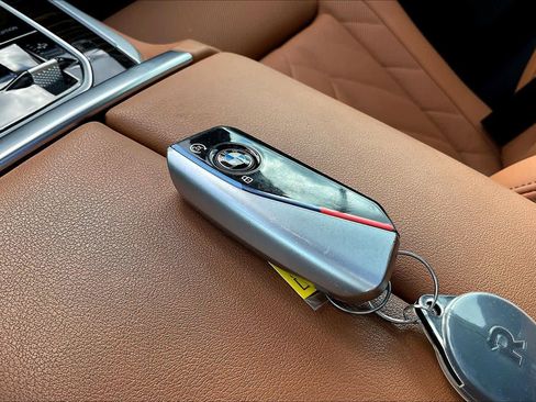 Used 2024 BMW X5 xDrive50e w/ M Sport Package image 14