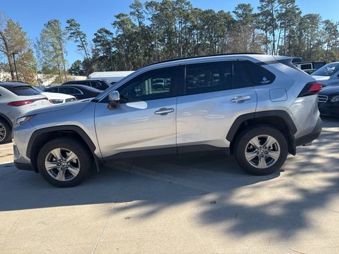 Used 2023 Toyota RAV4 XLE image 7