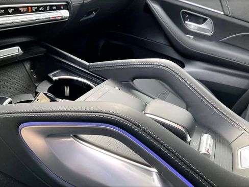 Used 2025 Mercedes-Benz GLE 53 AMG AMG GLE 53 image 15