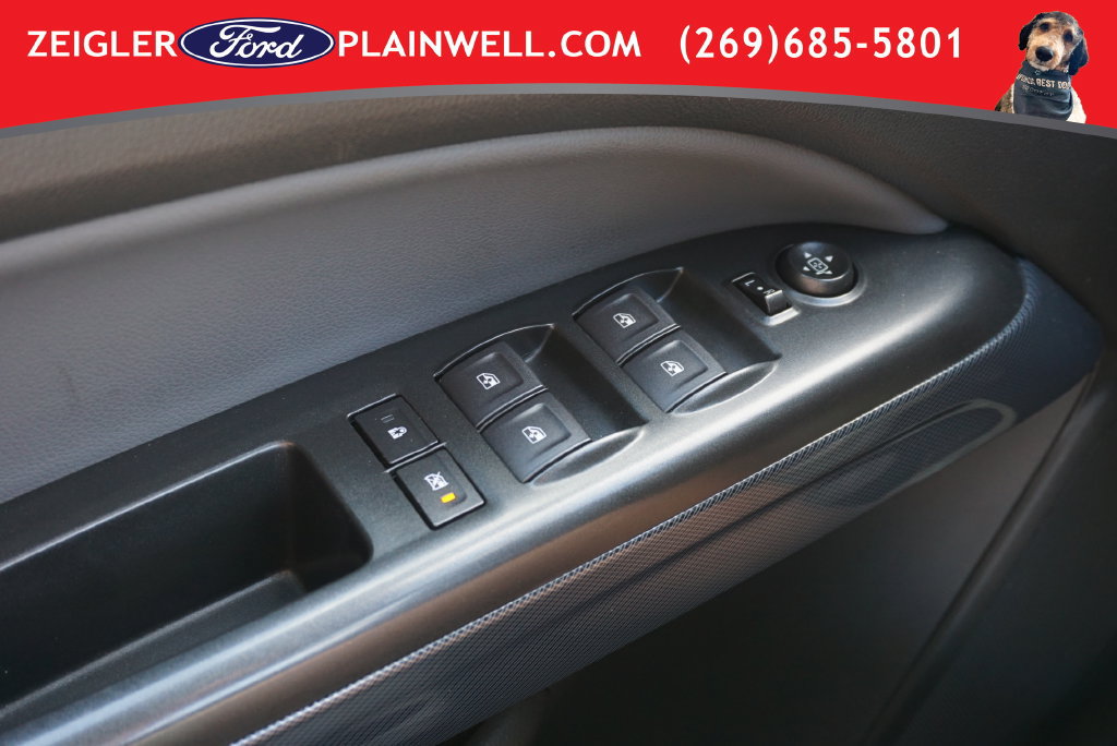 Used 2022 Chevrolet Colorado Z71 AWD/4WD image 31