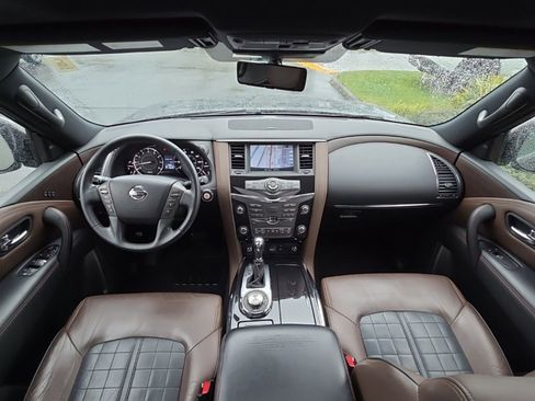 Used 2020 Nissan Armada Platinum w/ Platinum Reserve Package image 22