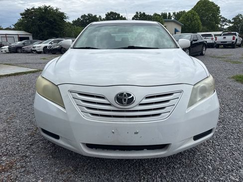 Used 2011 Toyota Camry LE w/ LE Extra-Value Pkg FWD image 8