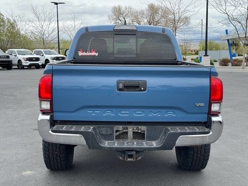 Used 2019 Toyota Tacoma TRD Off-Road AWD/4WD image 5