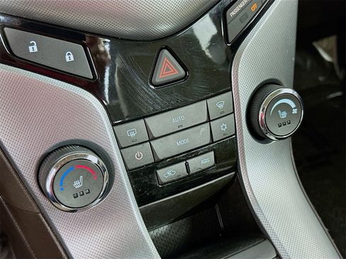 Used 2011 Chevrolet Cruze LTZ image 14