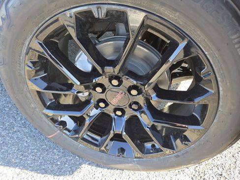 New 2026 GMC Yukon Elevation image 17