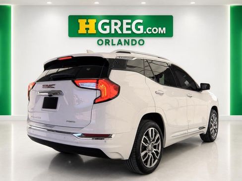 Used 2022 GMC Terrain Denali w/ Denali Premium Package AWD/4WD image 2